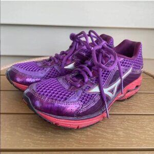 Mizuno WaveRider 15 Purple Women's Size 6